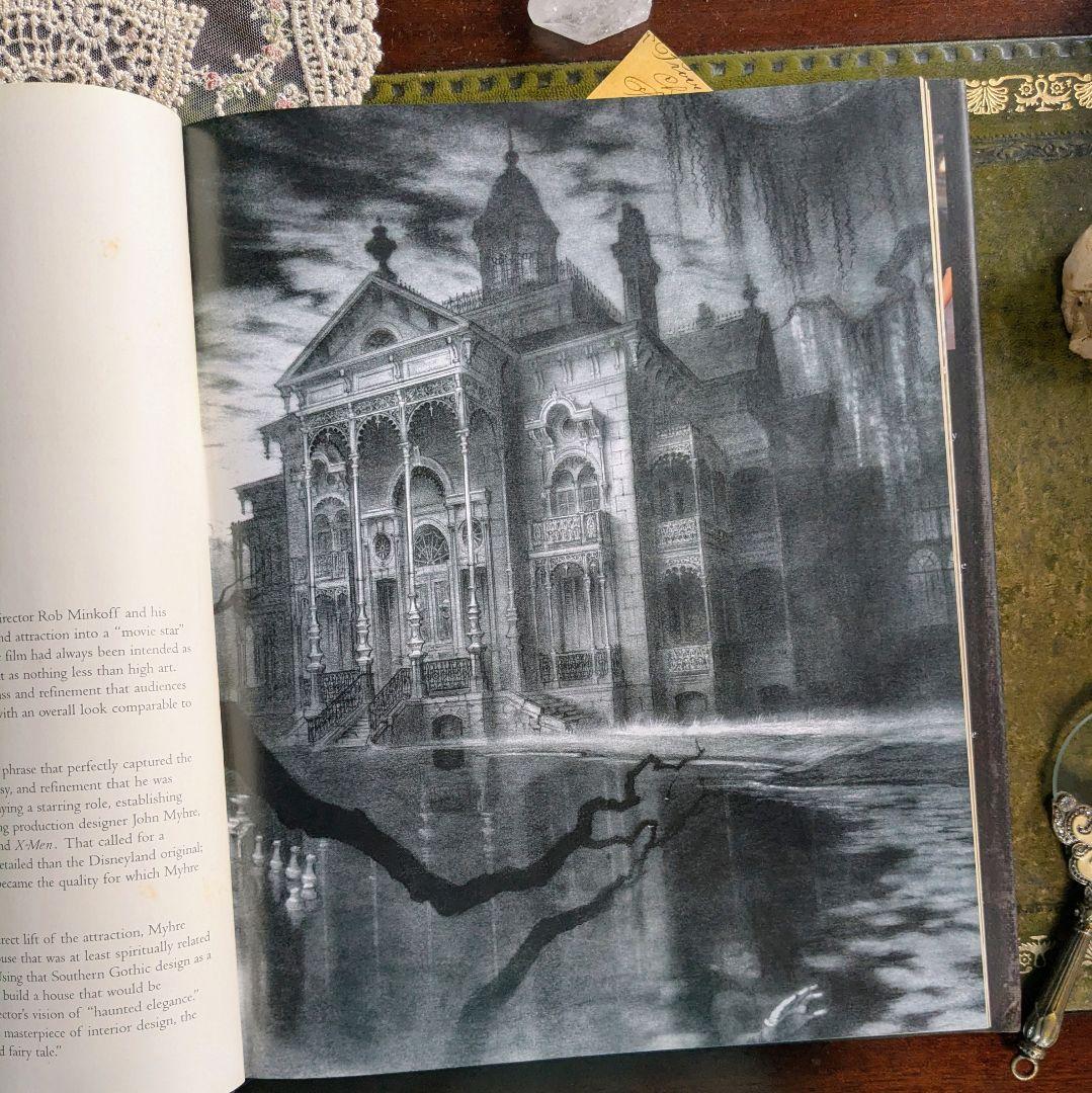 ディズニーファン必見！まるでホーンテッドマンションの扉を開けたような♪　古書洋書