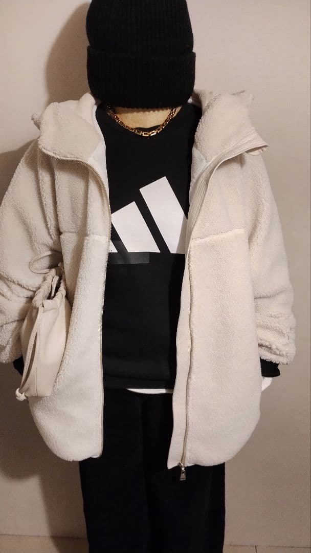 C6828 あったかモノトーンコーデ