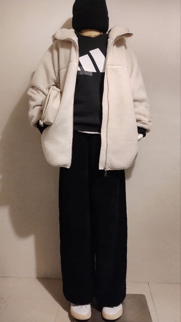 C6828 あったかモノトーンコーデ