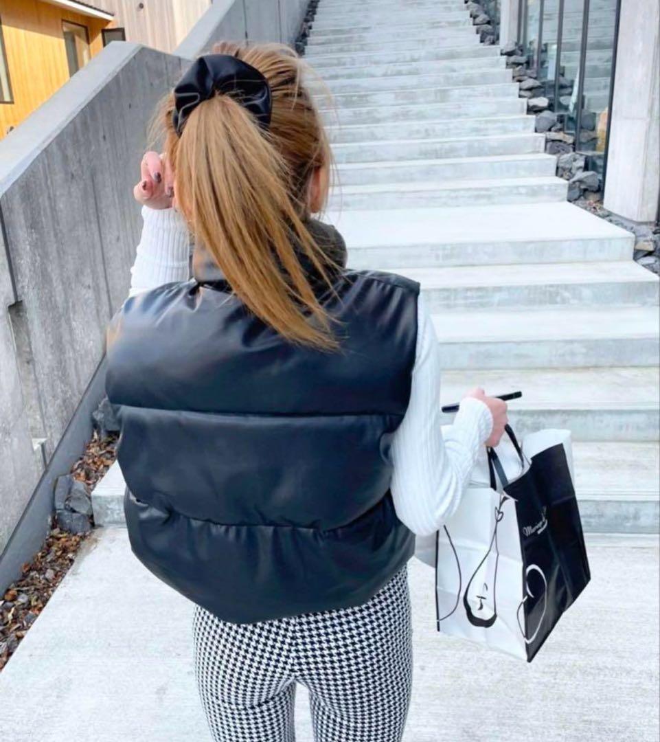 超美品　ZARA ザラ　【L】 フェイクレザーパフベスト　ハーフダウンベスト