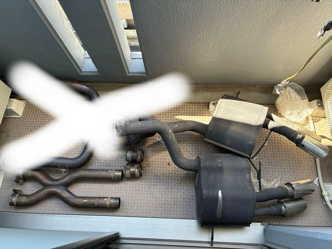 マセラティクワトロポルテ4.2 2007年式スポーツＧT 純正マフラー部品