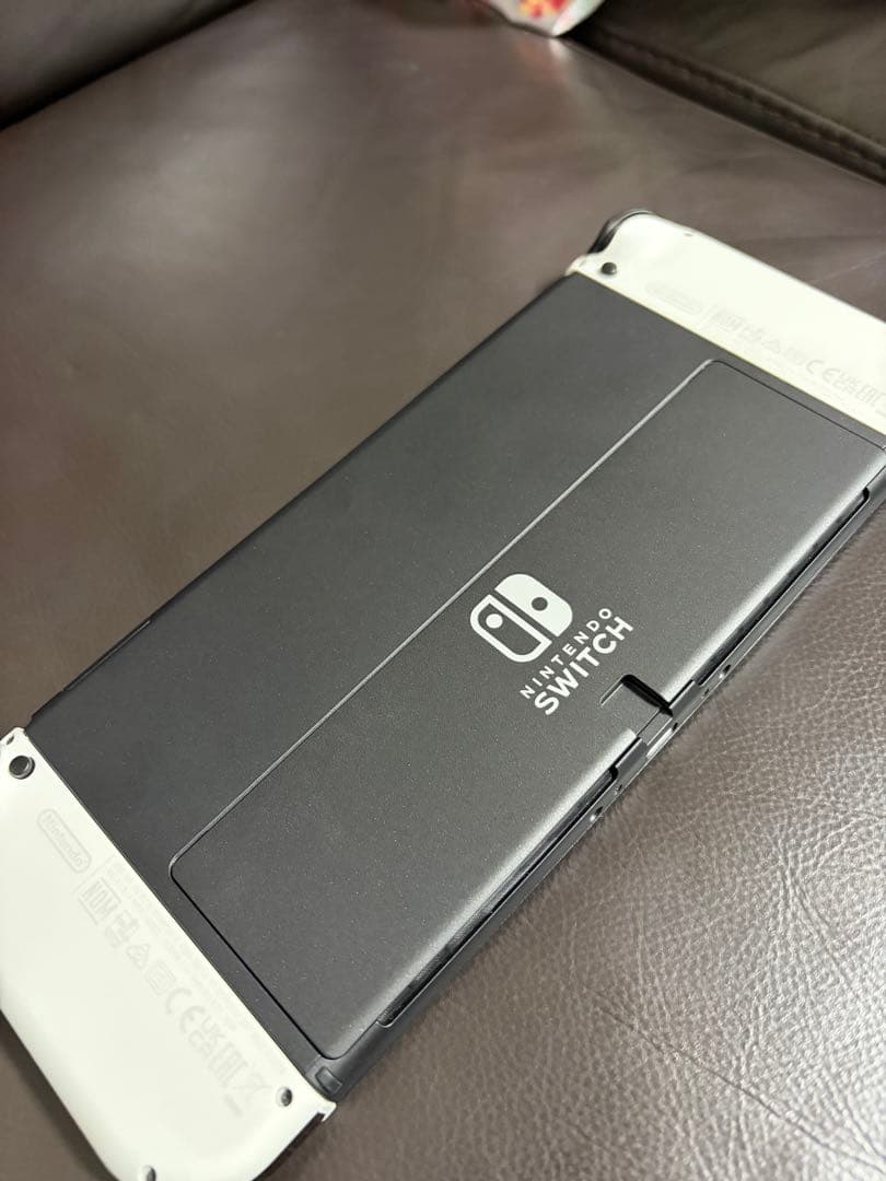 Nintendo Switch　有機ELモデルホワイト保護フィルム予備おまけ付き