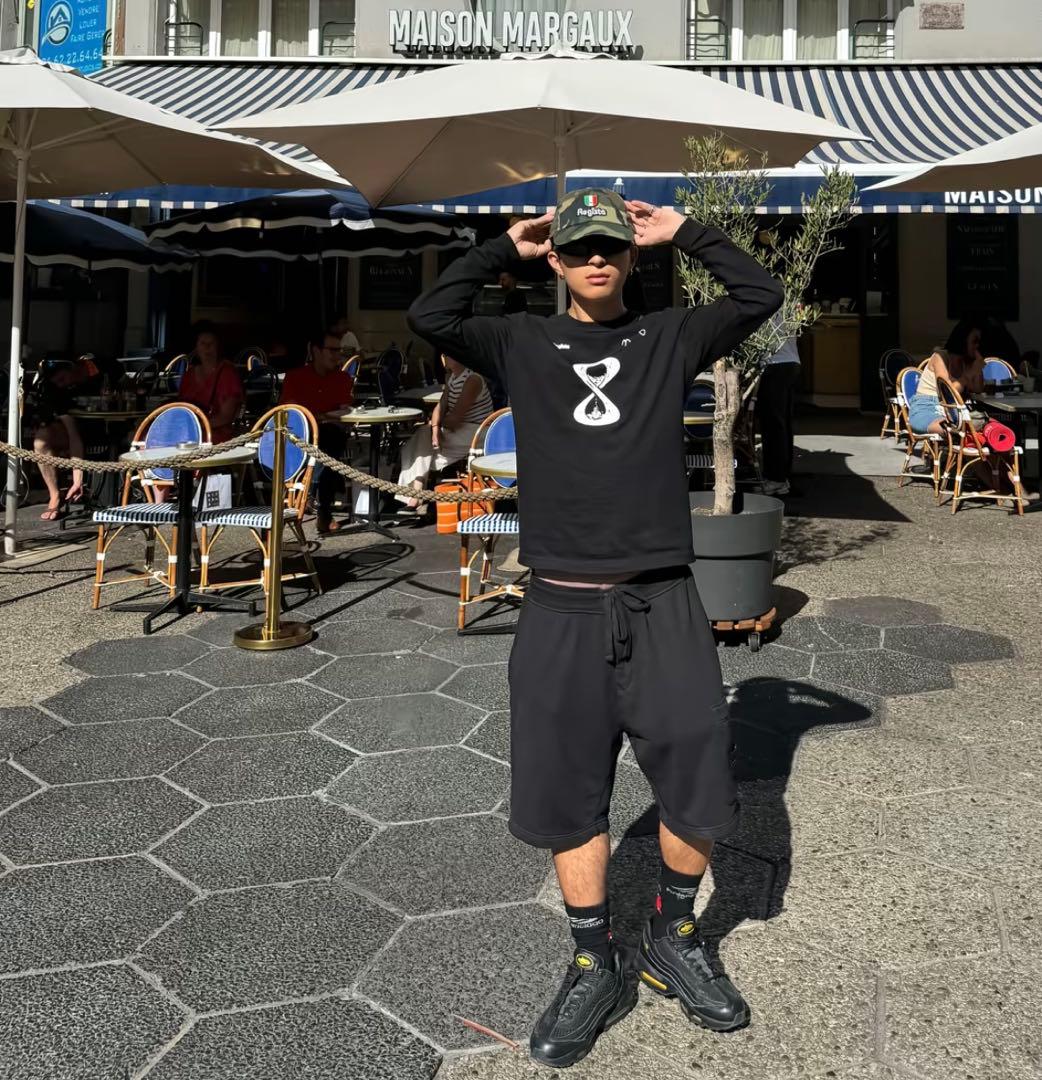 8egreedy ロンT 長袖カットソー　ブラック　xsサイズ