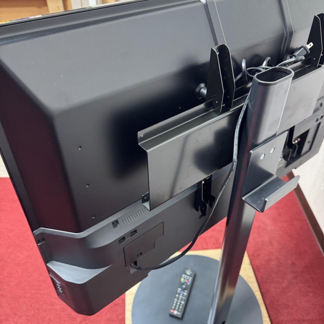東京23区送料無料　美品フナイ液晶カラーテレビ　2022年製43型　スタンド付き