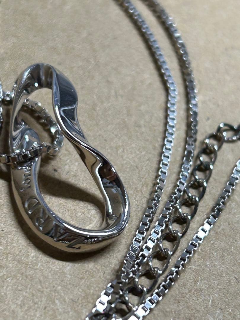 ZARD ペンダントネックレス シルバー