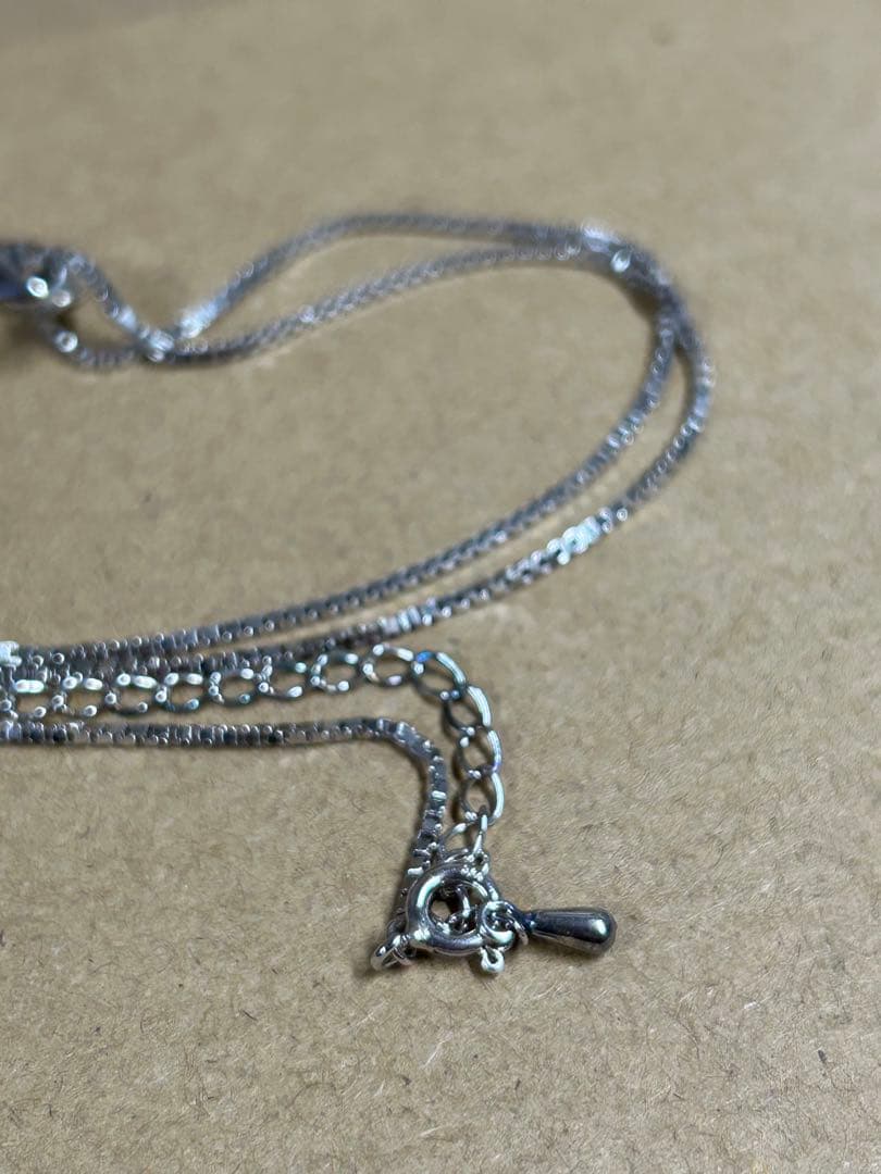 ZARD ペンダントネックレス シルバー