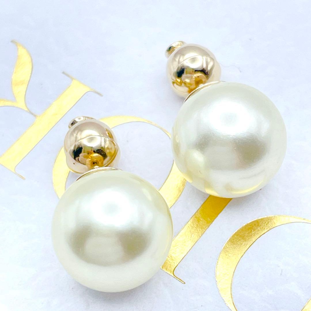 Christian Dior ピアス　パール　トライバル　ゴールド　CD