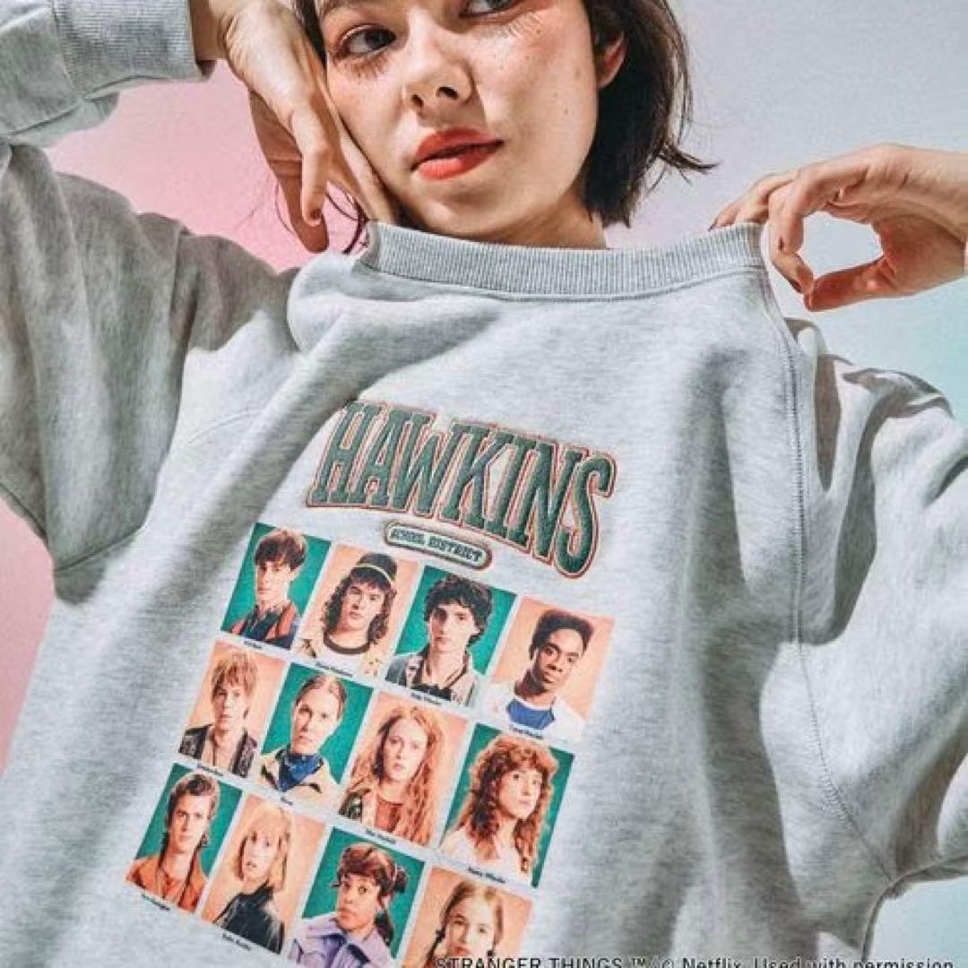 ストレンジャーシングス ニコアンド アソートスウェットプルオーバーオートミールM