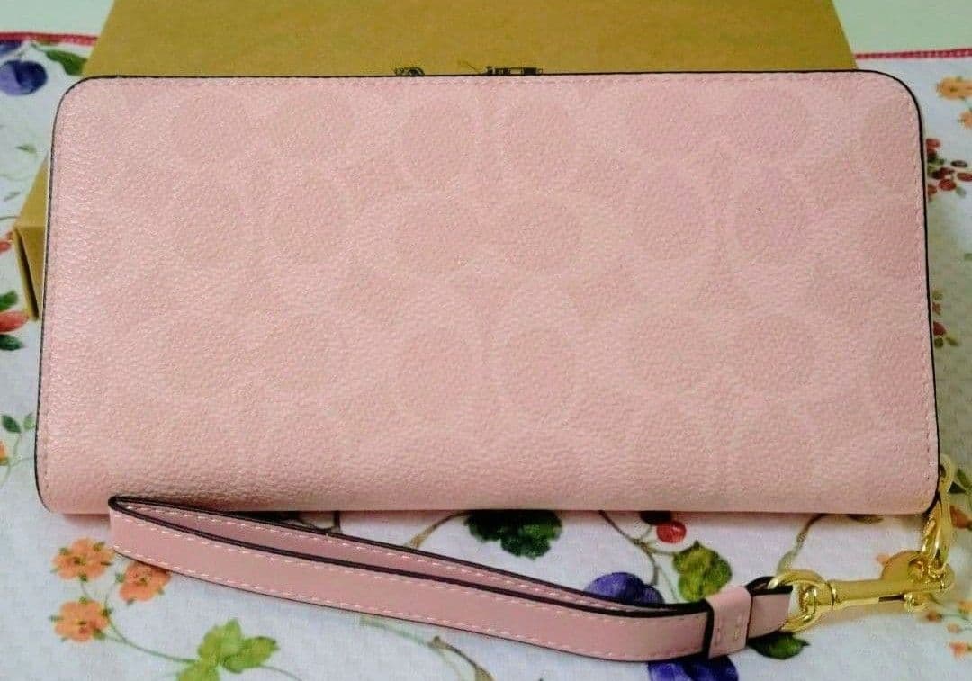 ✿新品未使用❀COACH 長財布❀ピンク✿　　　✿アウトレットCW778❀