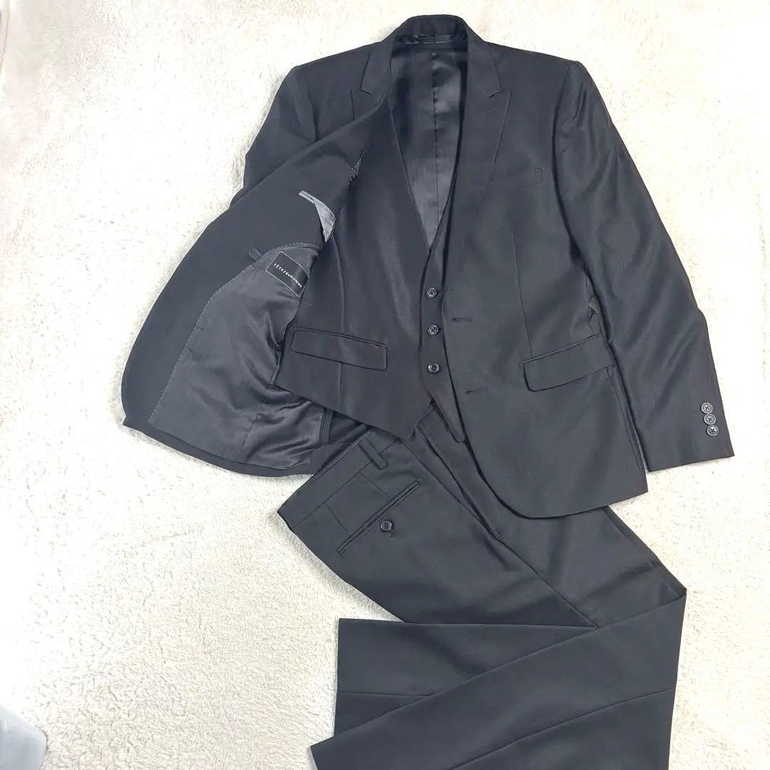 テットオム 黒 ブラック 光沢 タイト スリーピーススーツ