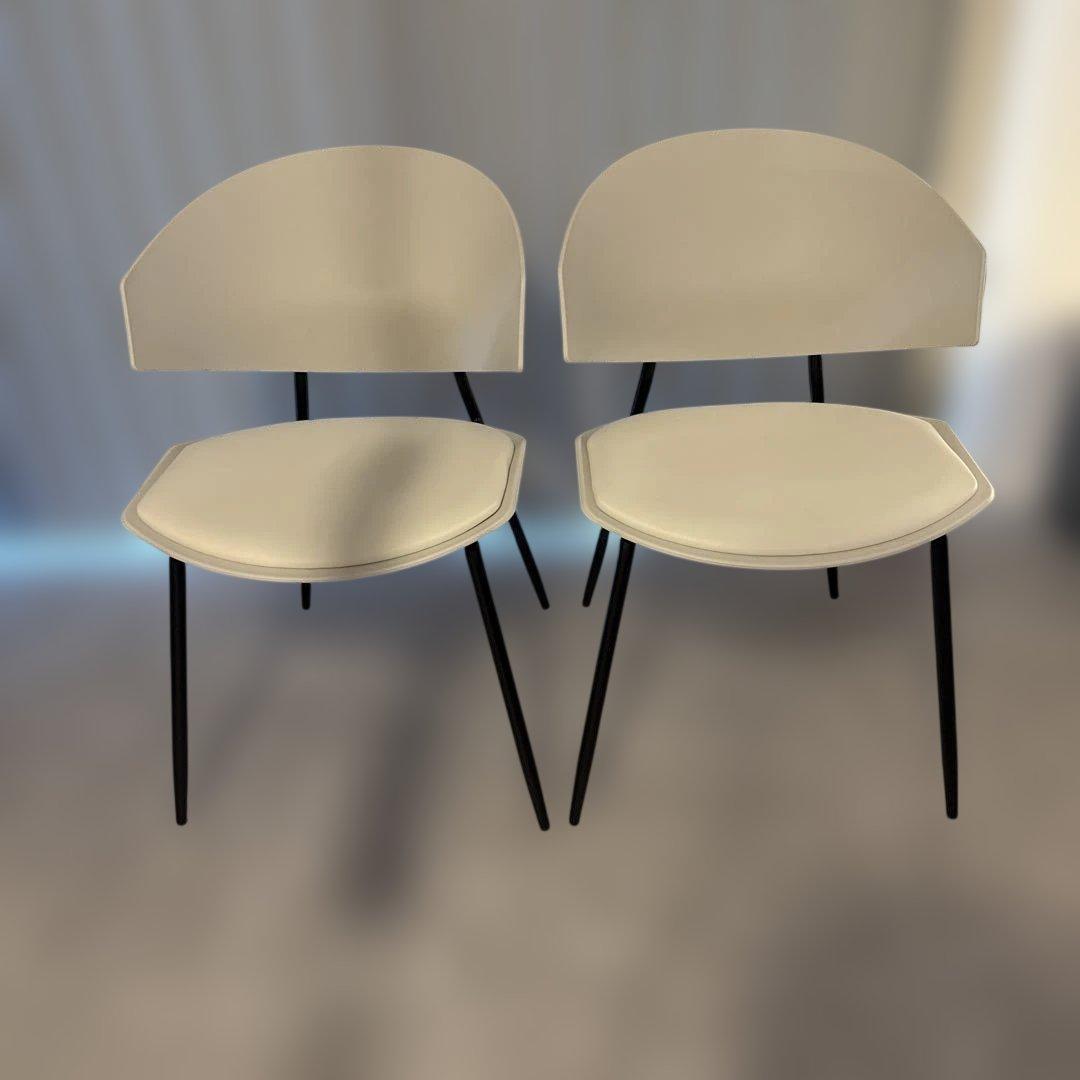 ダイニング　チェア　椅子　白　黒　モダン