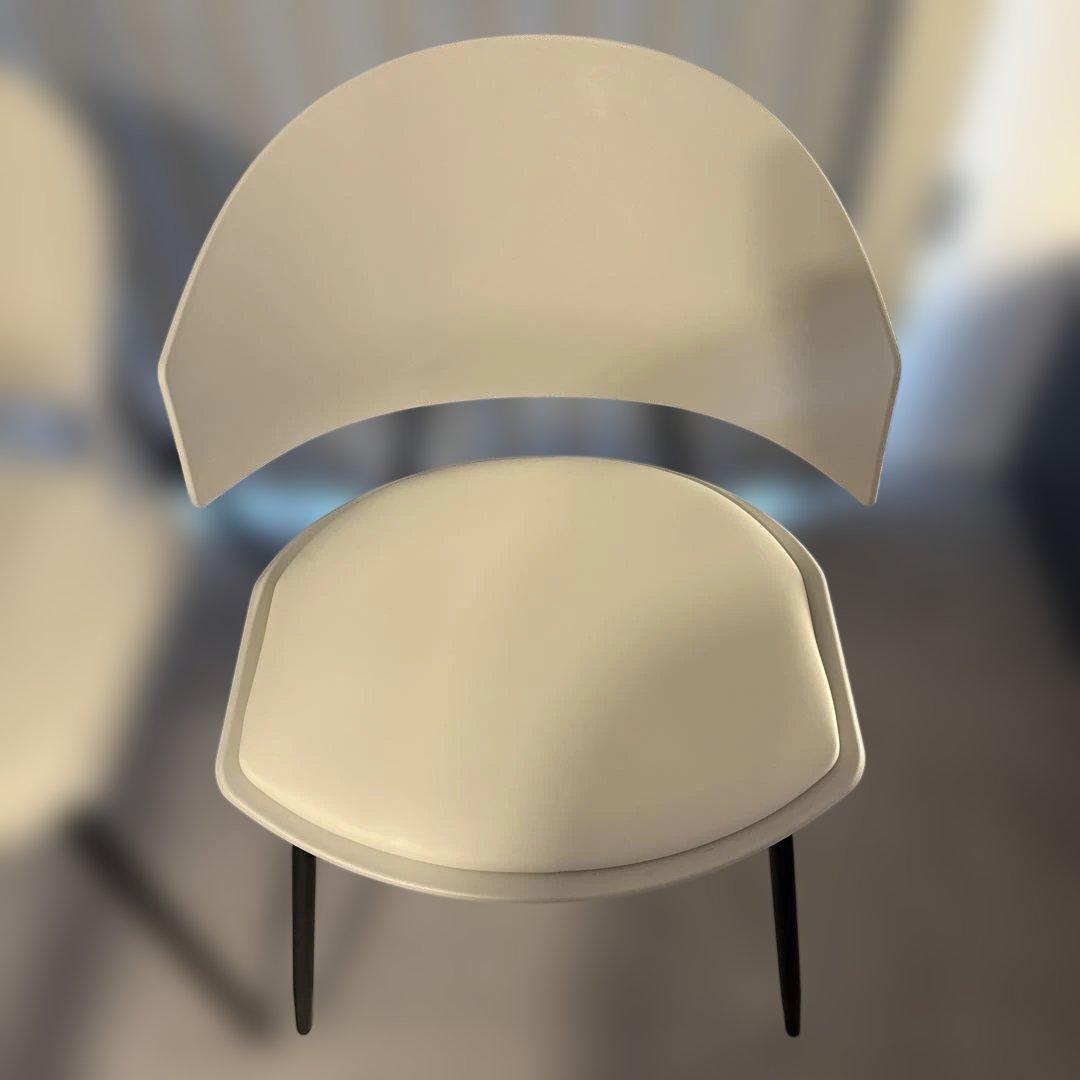 ダイニング　チェア　椅子　白　黒　モダン