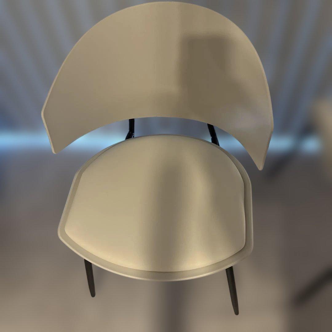 ダイニング　チェア　椅子　白　黒　モダン