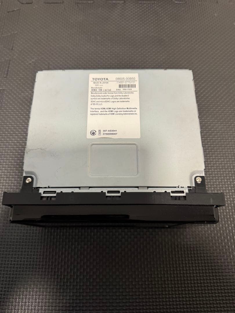 トヨタ純正ナビ　NSZT-W68T 地図SDカード付き2023年秋版