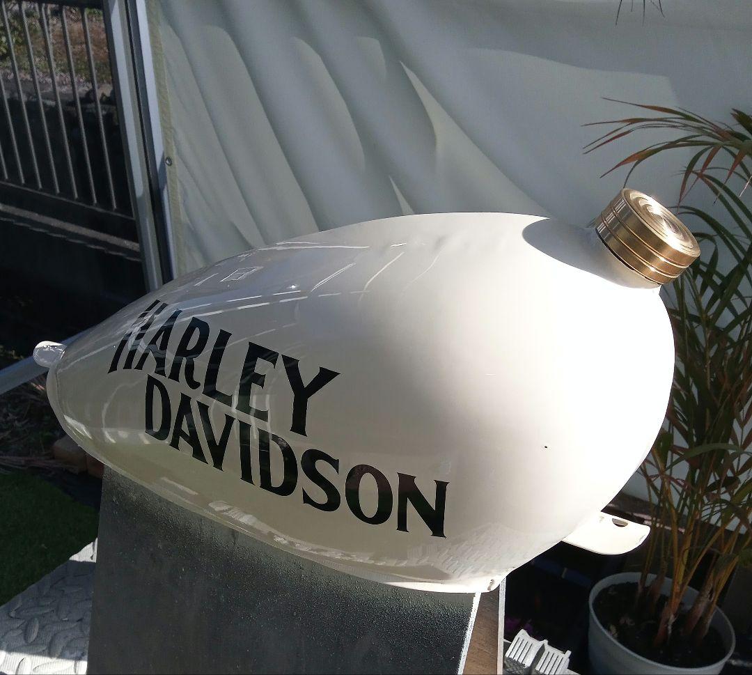 HARLEY DAVIDSON タンク ホワイト ナロー　チョッパー　カスタム