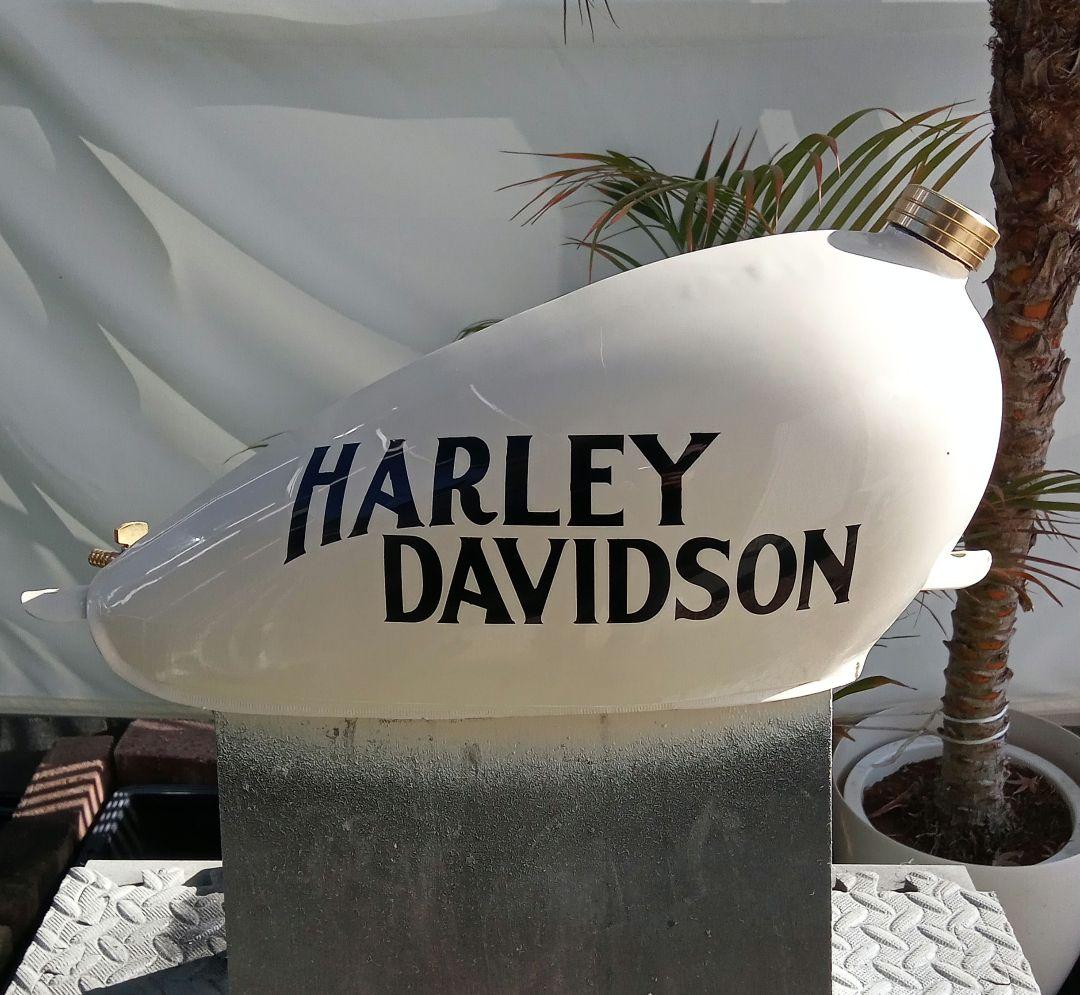 HARLEY DAVIDSON タンク ホワイト ナロー　チョッパー　カスタム