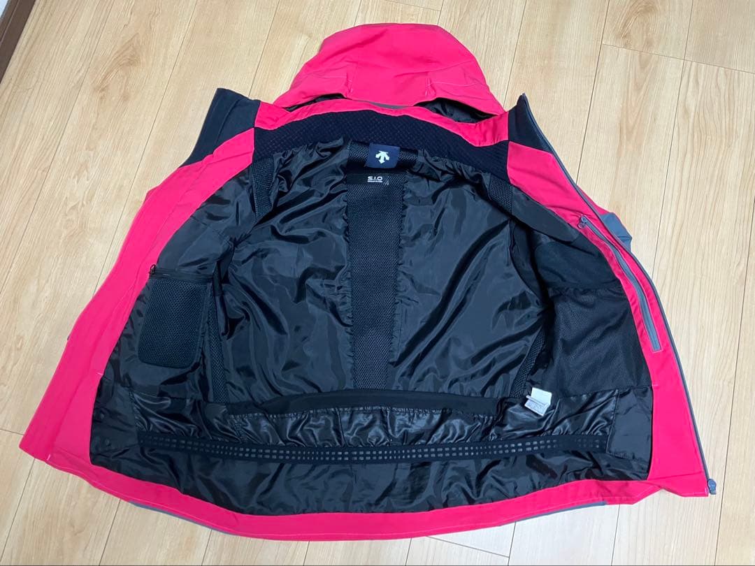 【中古】24-25デサント社製 オガサカオリジナルウェア（ジャケットMサイズ）