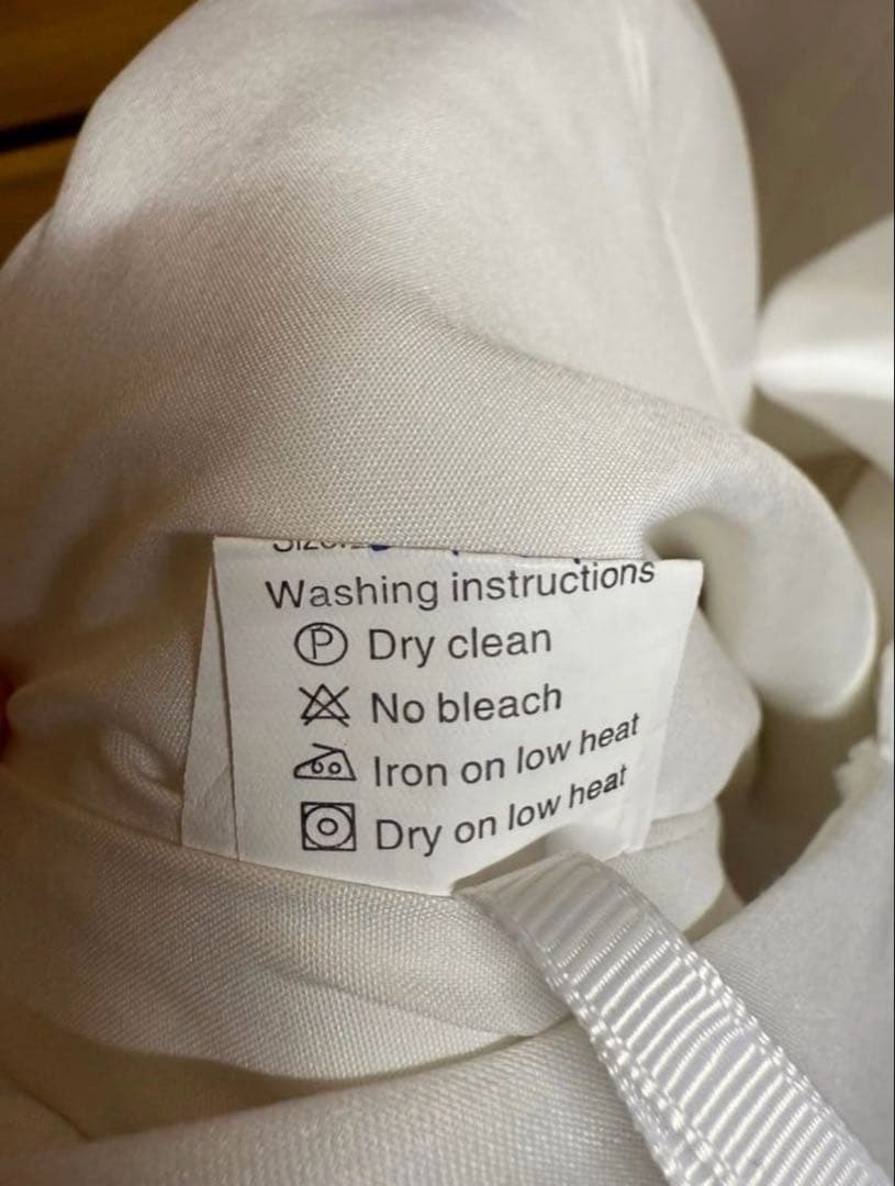 ドレスプロダクション (W253） パフスリーブ　ウェディングドレス