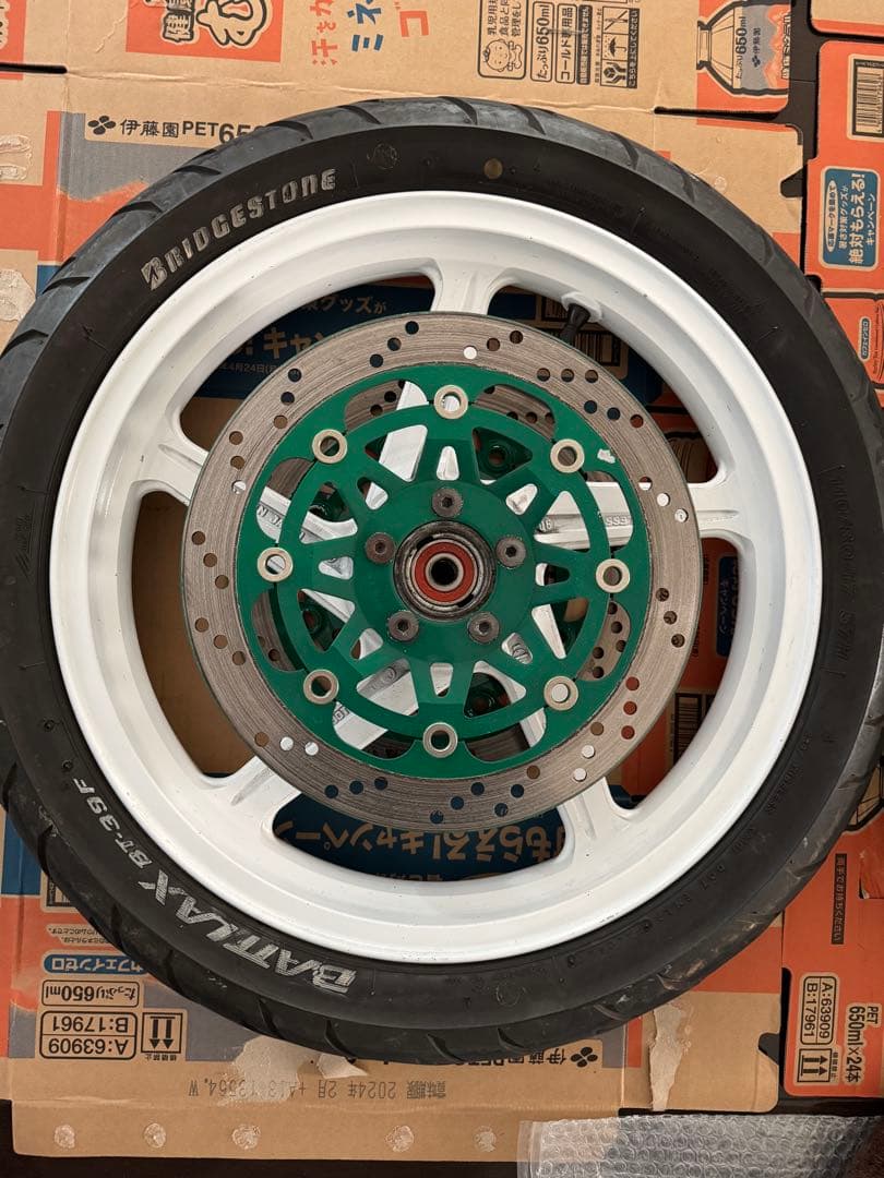 ゼファー400 ホイール ホイール前後