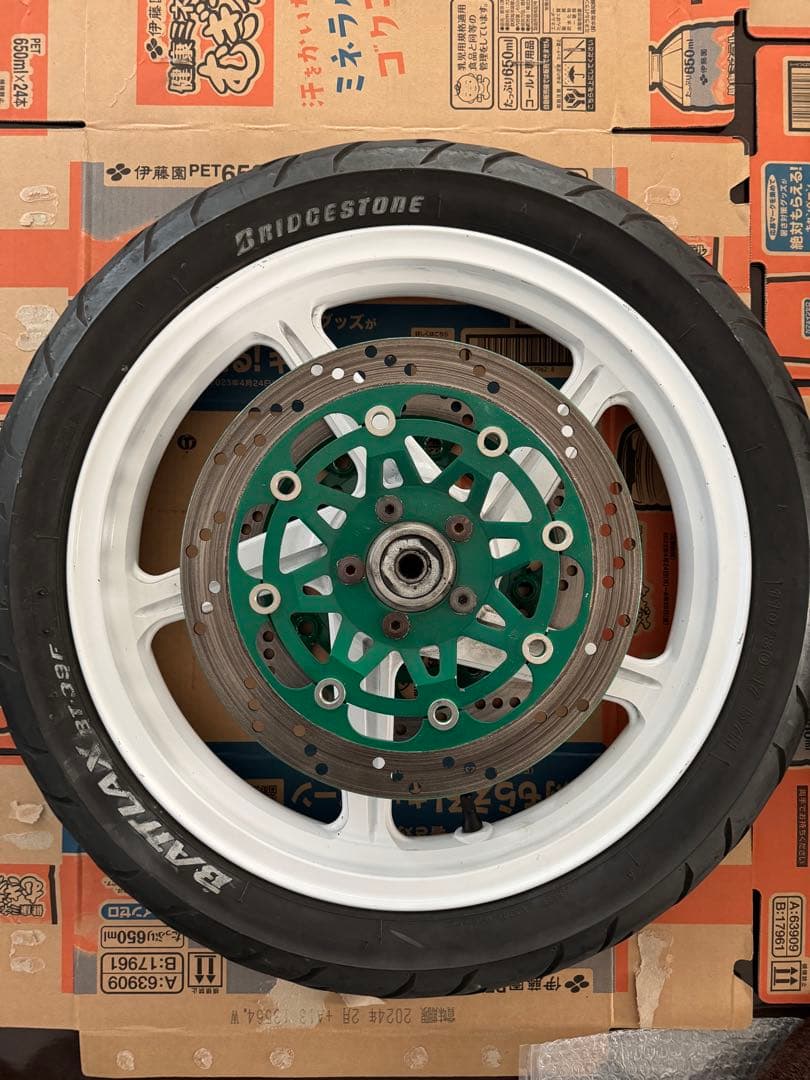 ゼファー400 ホイール ホイール前後