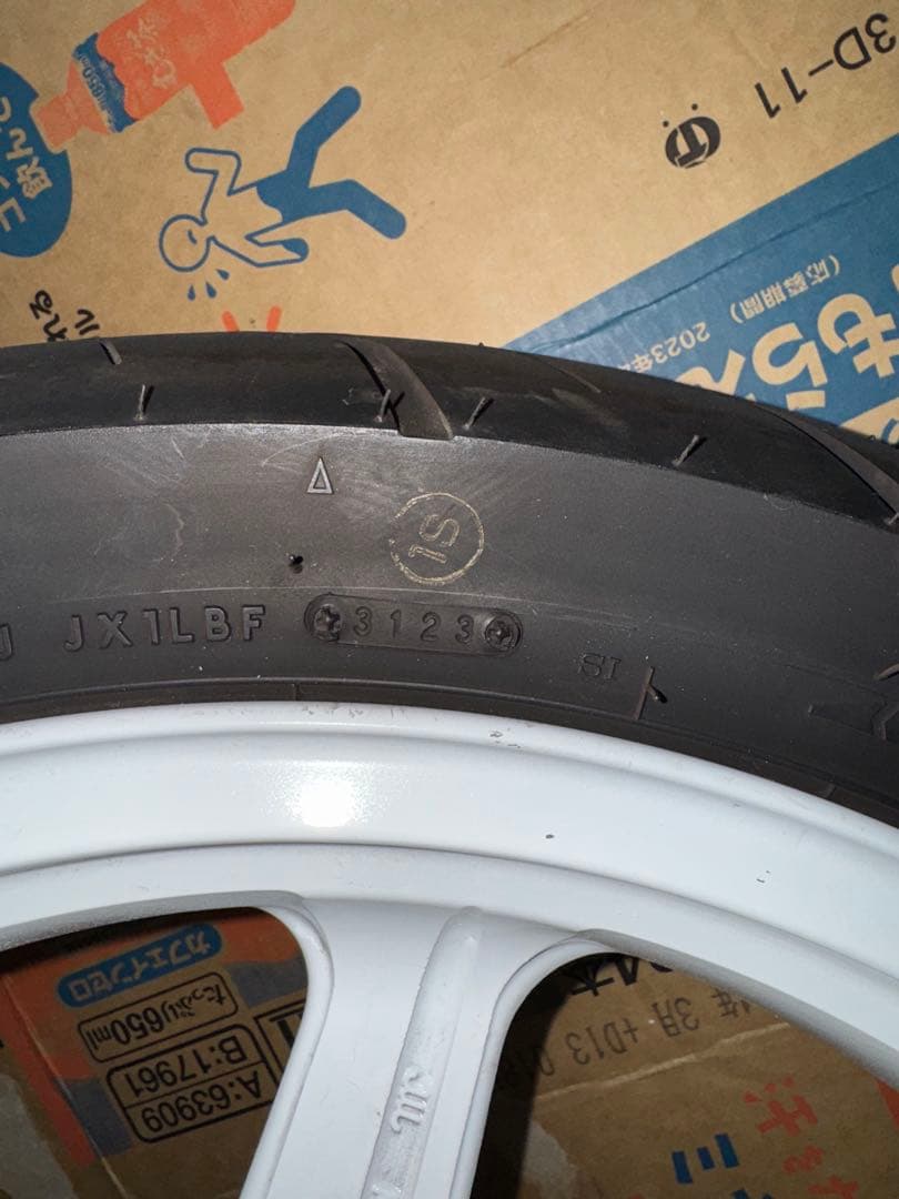 ゼファー400 ホイール ホイール前後