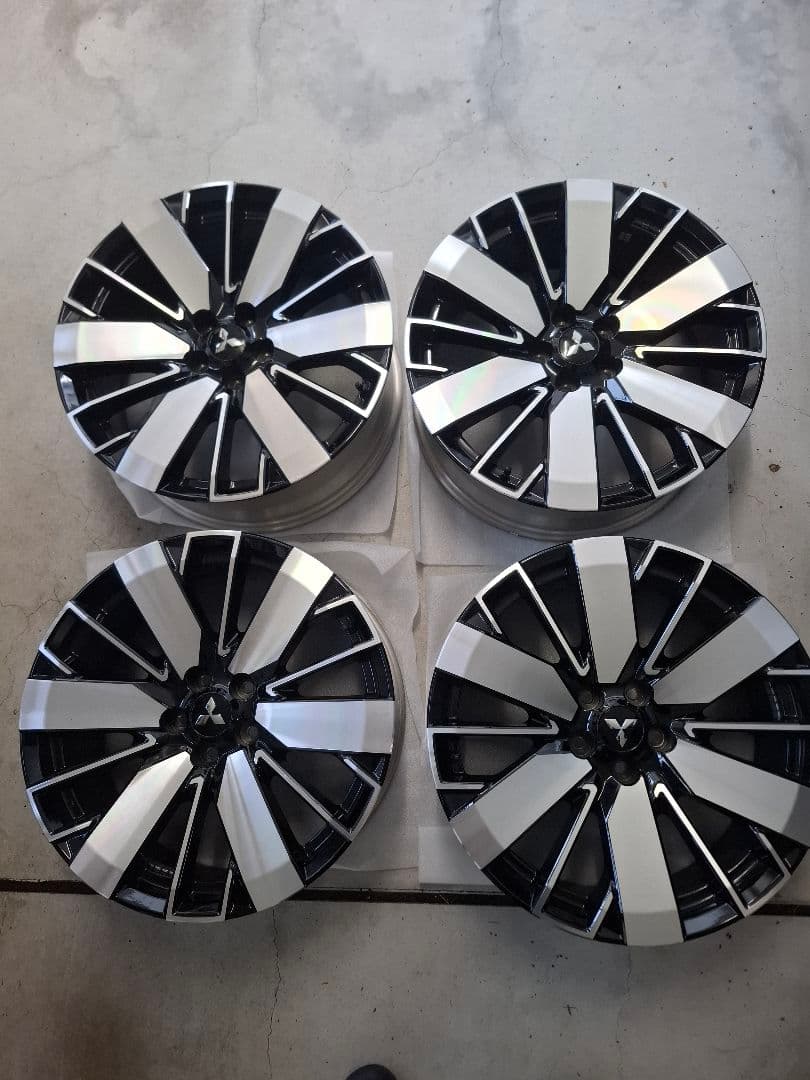 三菱アウトランダーPHEV　20インチ アルミホイール4本