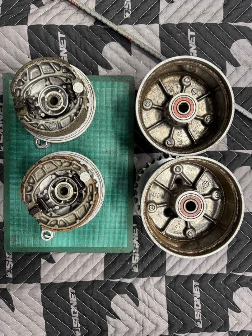 モンキー30周年アニバーサリーノーマルハブ、 ブレーキシュー付き