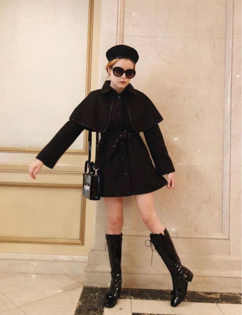 【美品未使用】エピヌ　ケープコート　epine