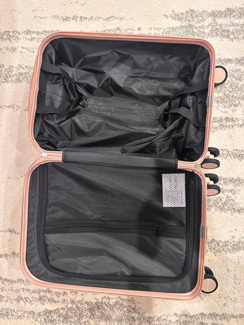 【ゆちゃ】ALEXIA STAM・キャリーケース