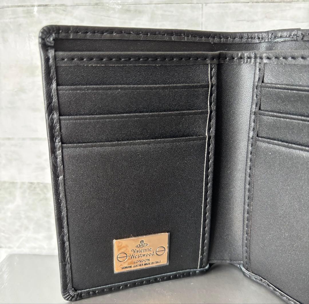 定番・人気Vivianne westwood オーブロゴ 三つ折り財布 黒
