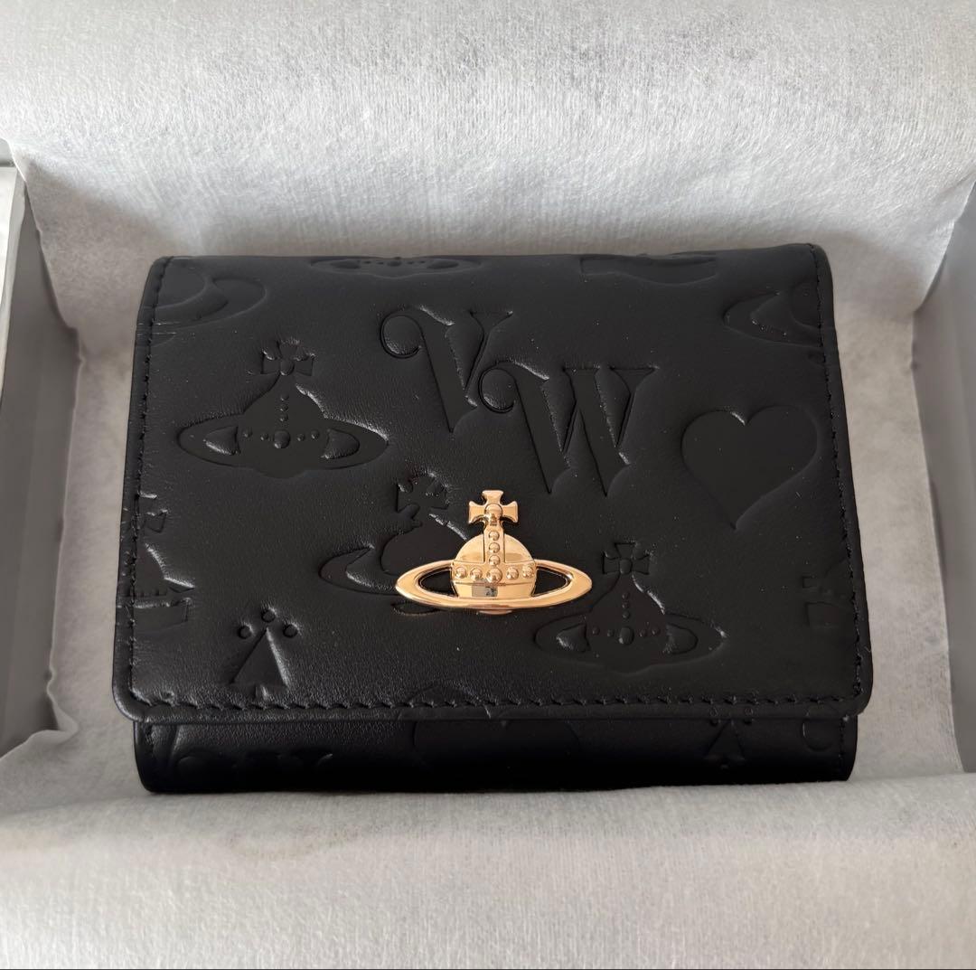 定番・人気Vivianne westwood オーブロゴ 三つ折り財布 黒