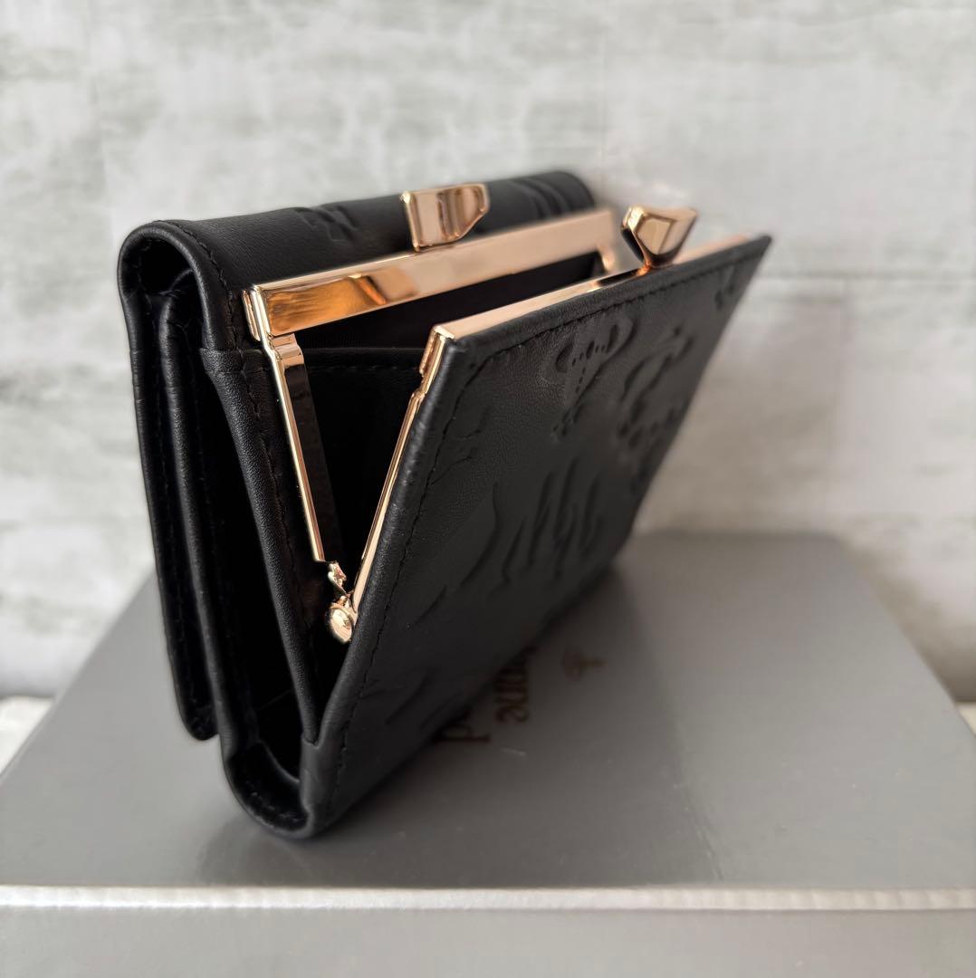 定番・人気Vivianne westwood オーブロゴ 三つ折り財布 黒