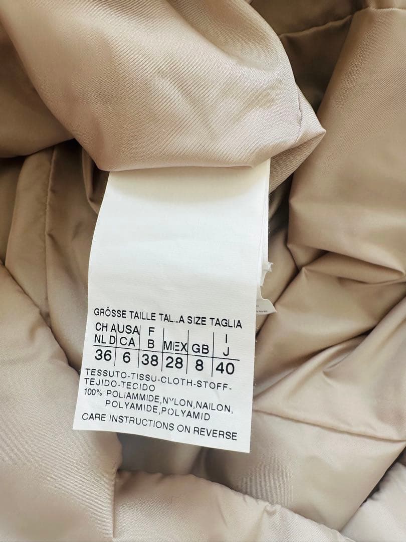 エスマックスマーラ‘SMaxMara☆ビジューフード付軽量ダウンロングベスト40