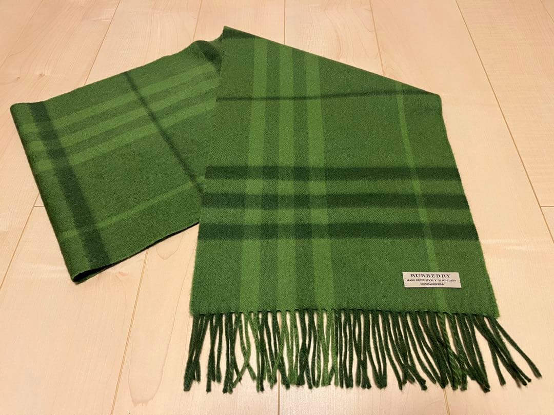 BURBERRY　バーバリー　マフラー　カシミア100％　未使用に近い　グリーン