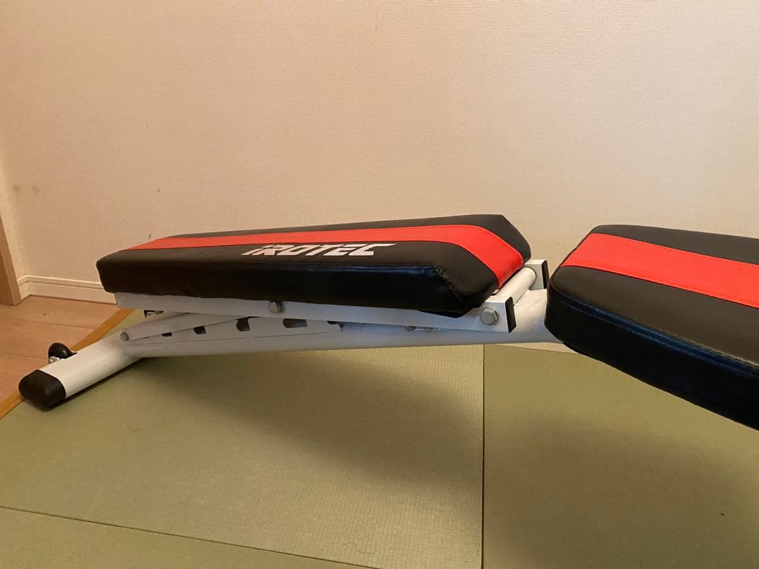 IROTEC トレーニングベンチ 黒/赤