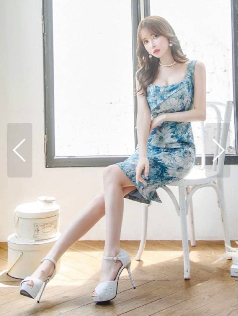 sugar フラワープリント タイトドレス　公式サイトブルー完売商品