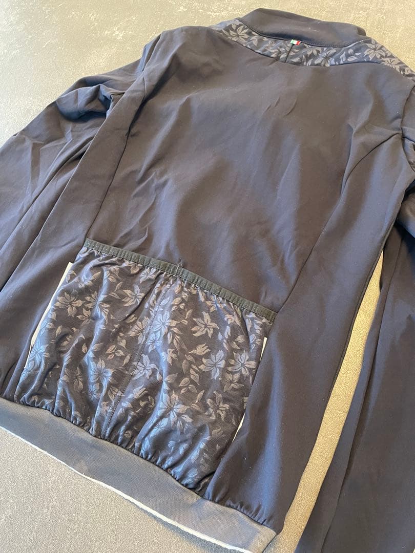 Q36.5 長袖ジャージ