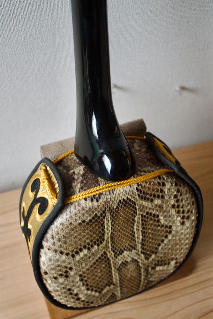 三線　沖縄　本皮強化張り ソフトケース付　初心者　三味線　送料込み