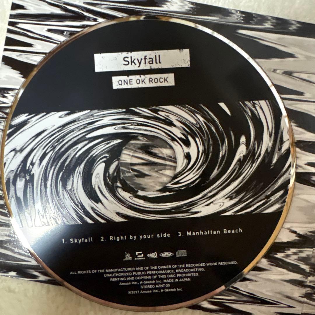 ONE OK ROCK CDとＤＶDまとめ売り　クリアファイルつき