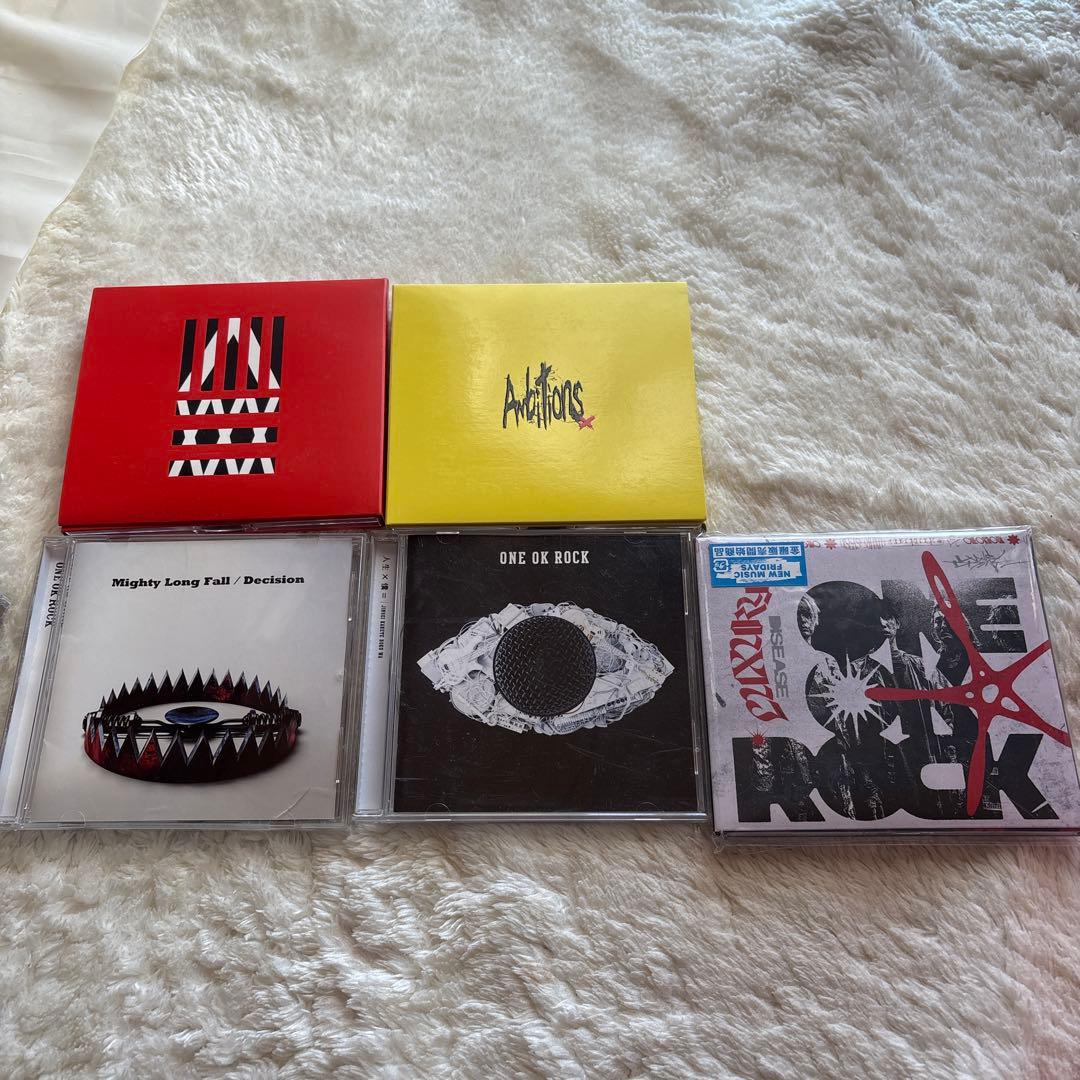 ONE OK ROCK CDとＤＶDまとめ売り　クリアファイルつき