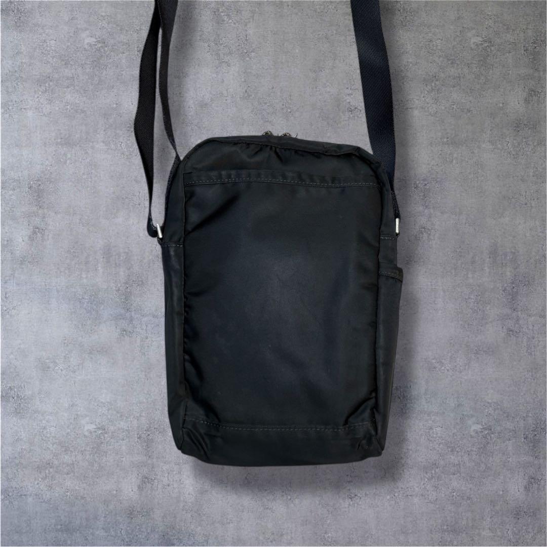 【入手困難】BURBERRY ショルダーバッグ ボディバッグ ポシェット