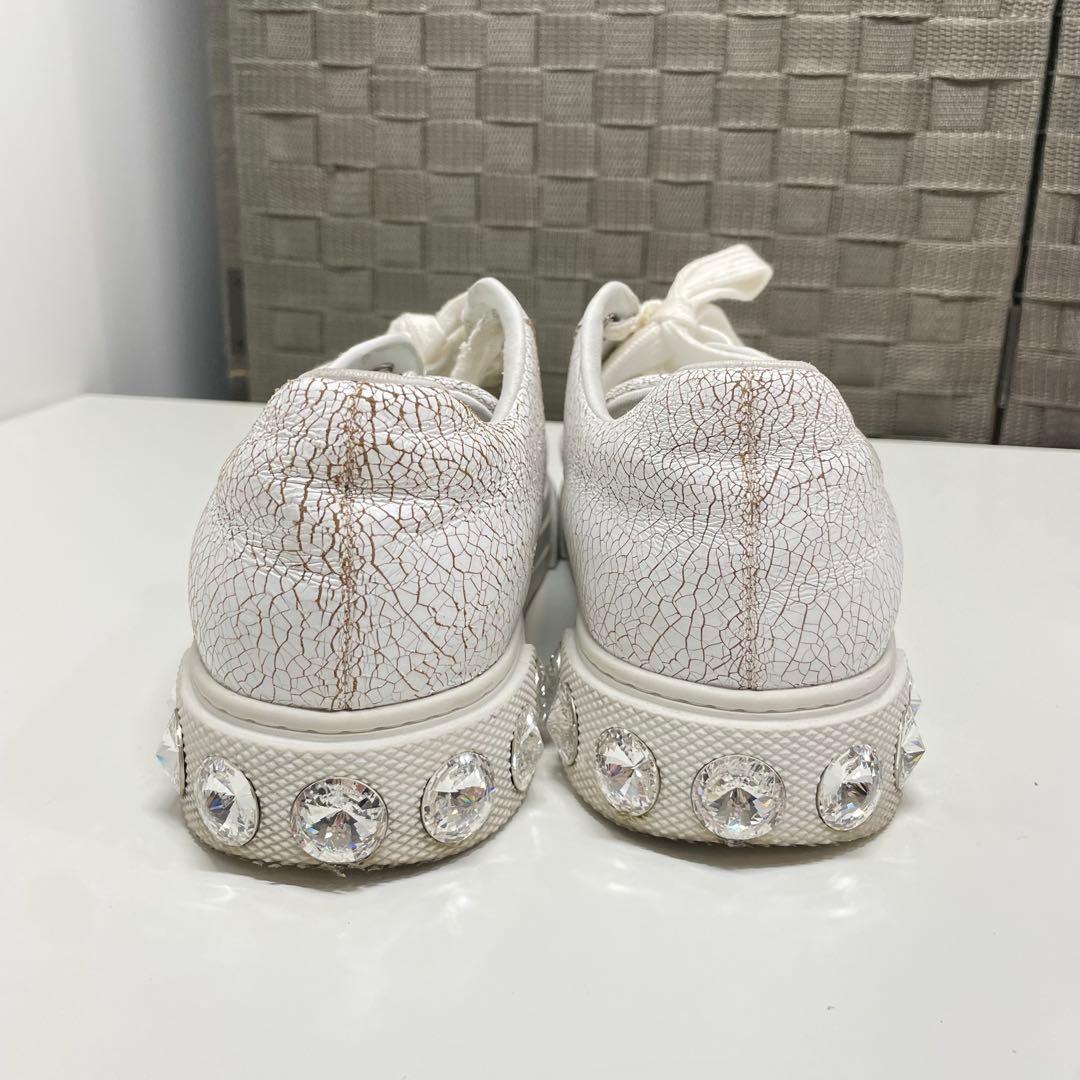 み*様 miumiu ホワイト クラック加工スニーカー クリスタル付き