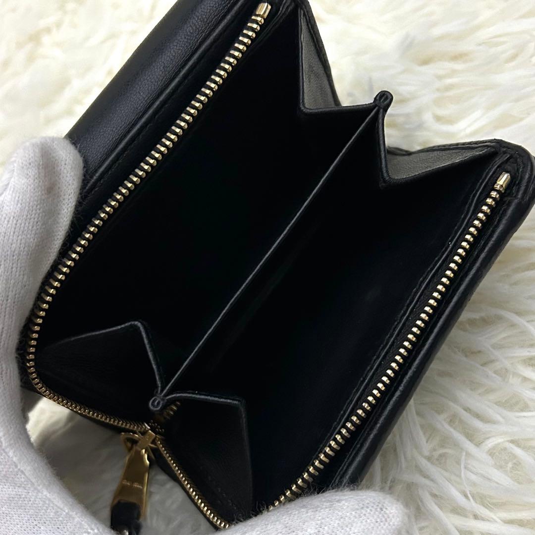 【極美品】ICチップ内蔵 MIUMIU マテラッセ レザー 二つ折り財布