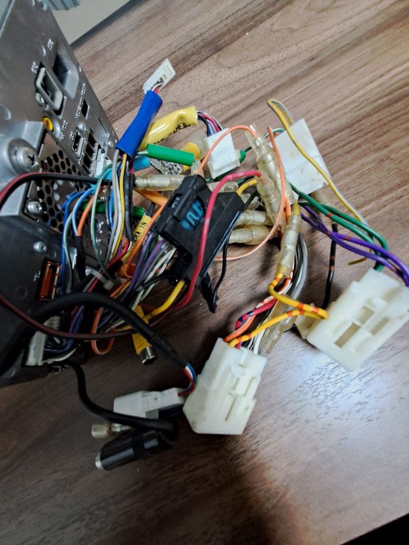 ALPINE VIE-X088 カーナビ　８インチ