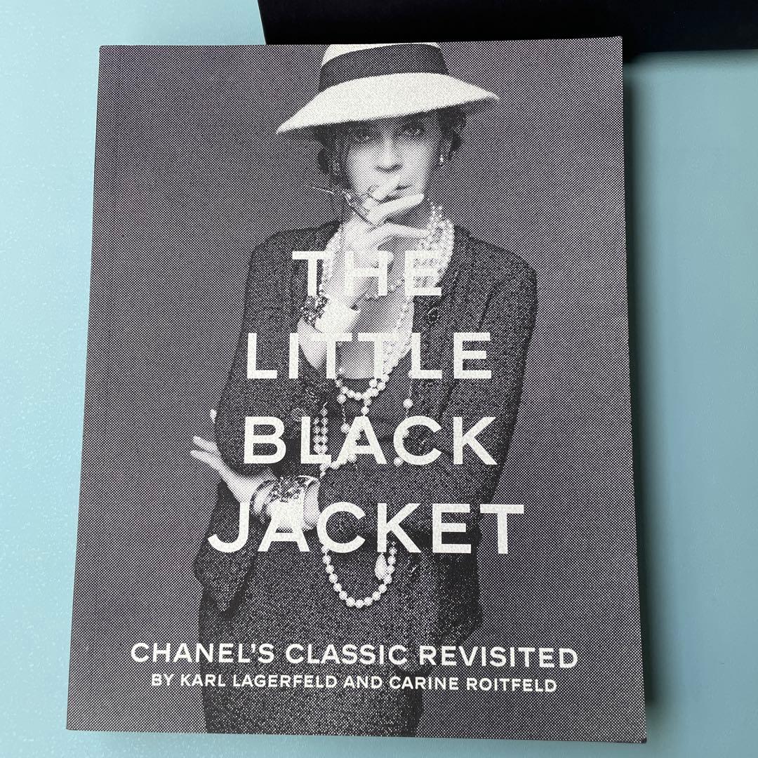 The Little Black Jacket 写真集 シャネル