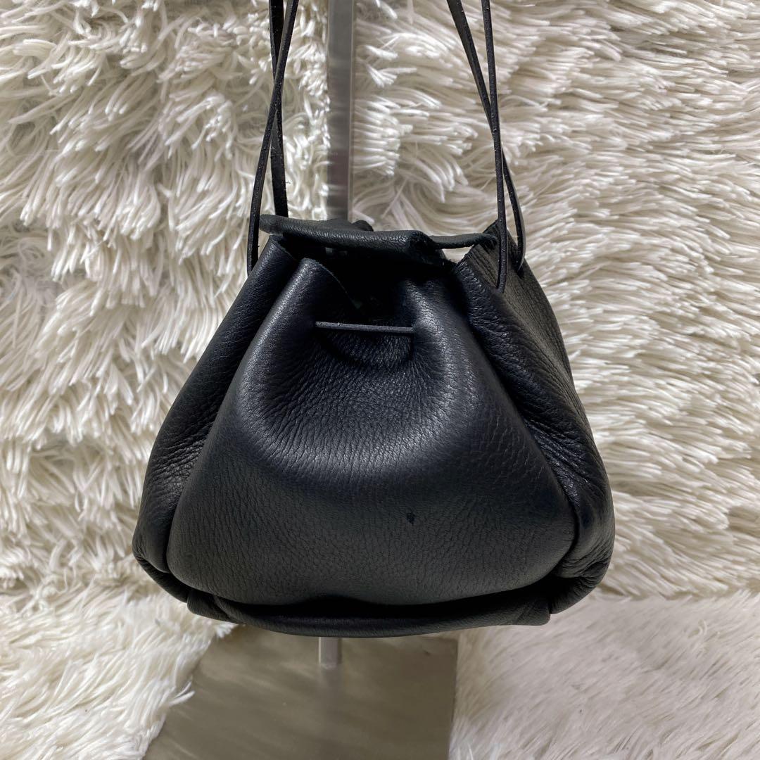 cokia ブラックレザー巾着型　ミニショルダーバッグ　ポシェット