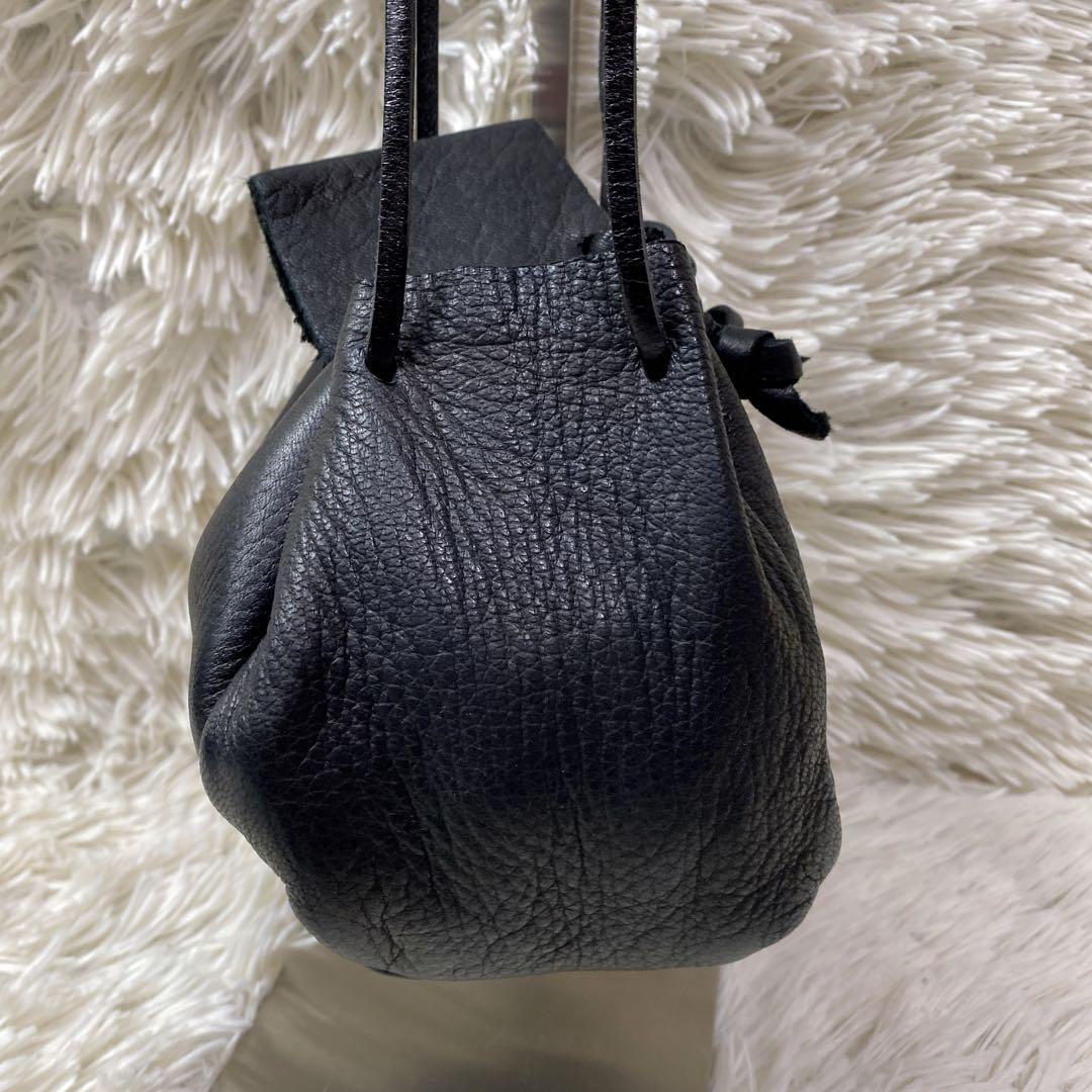 cokia ブラックレザー巾着型　ミニショルダーバッグ　ポシェット