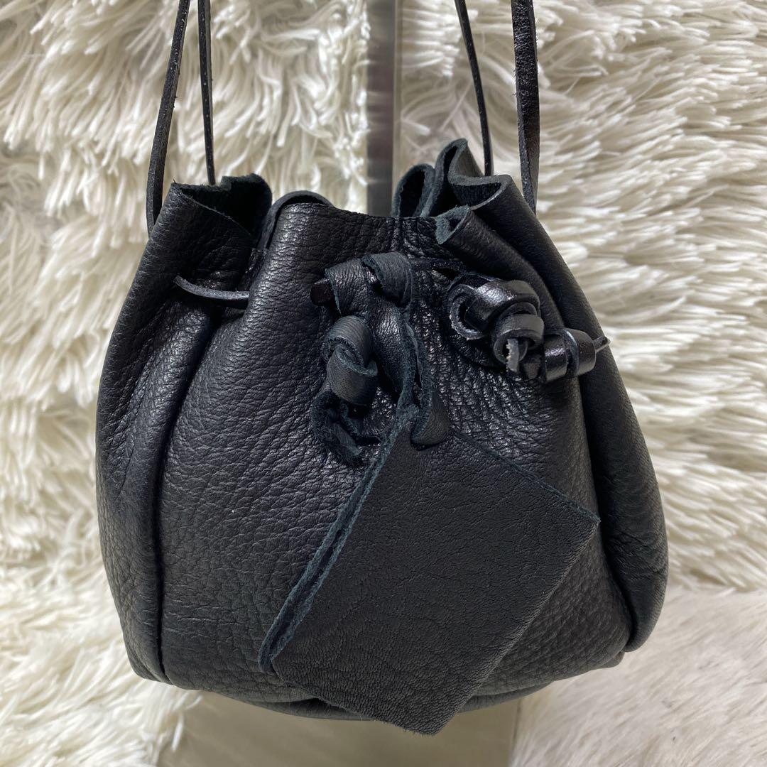 cokia ブラックレザー巾着型　ミニショルダーバッグ　ポシェット