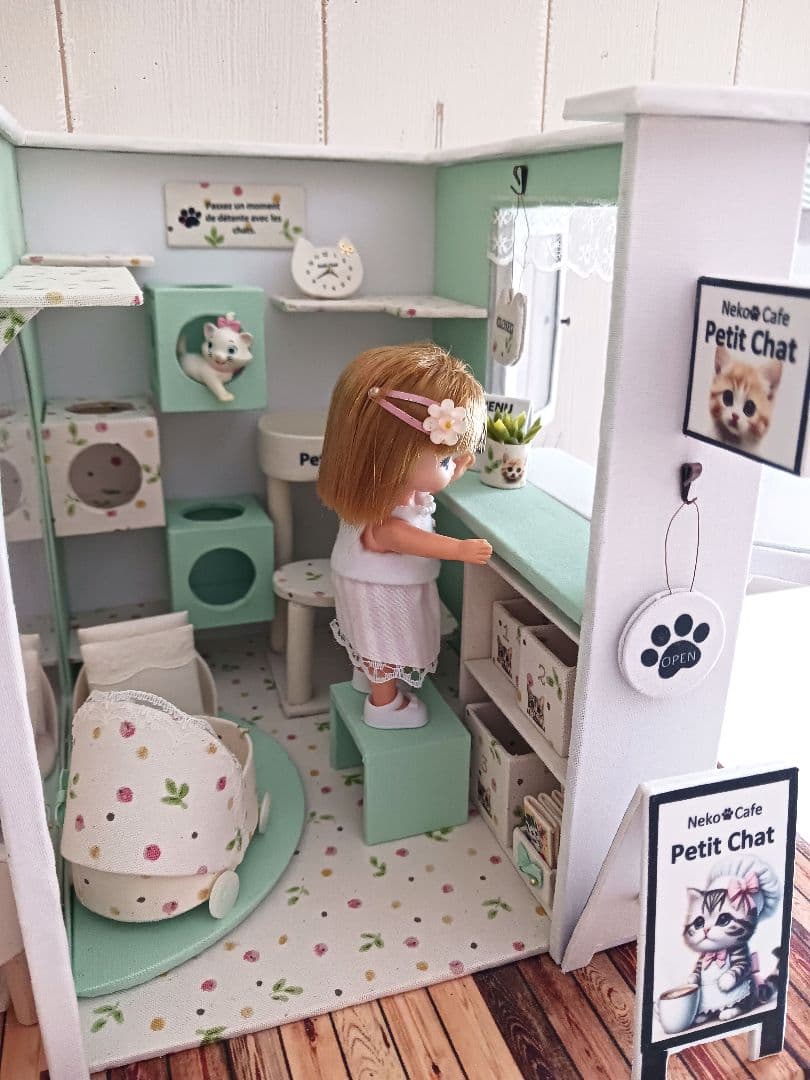 ゴマ様＊kyo＊ハンドメイド＊猫カフェ＊Jiji＊飾り棚2点