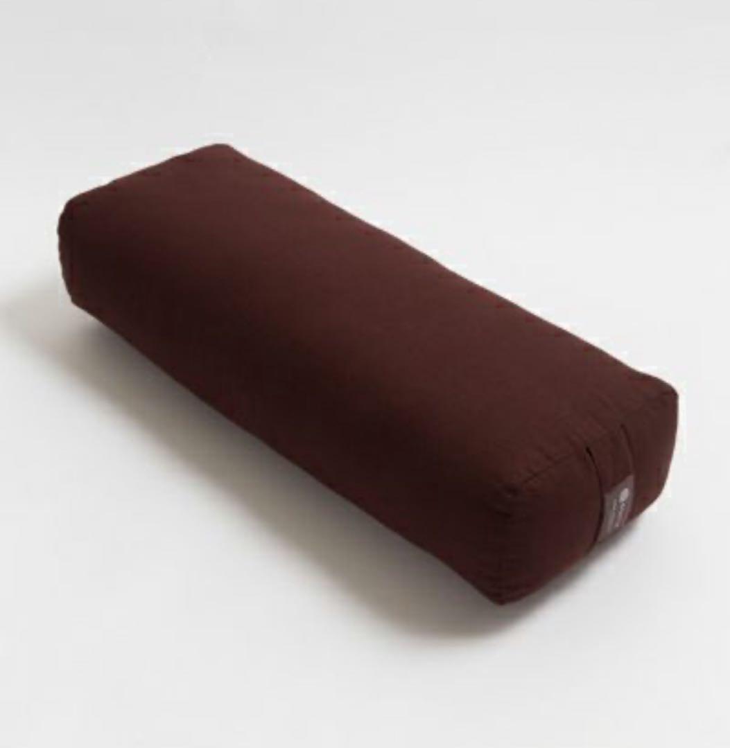 suria ヨガ　ボルスター チョコレート　ブラウン